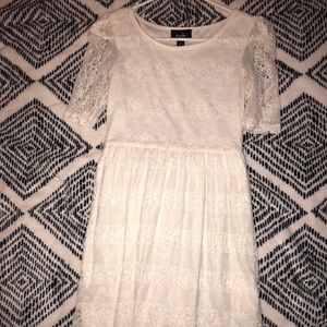 White short sleeved dress